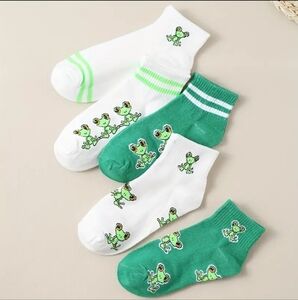 5 Pairs Women's Cartoon Frog Socks,  Green and White, OSFM